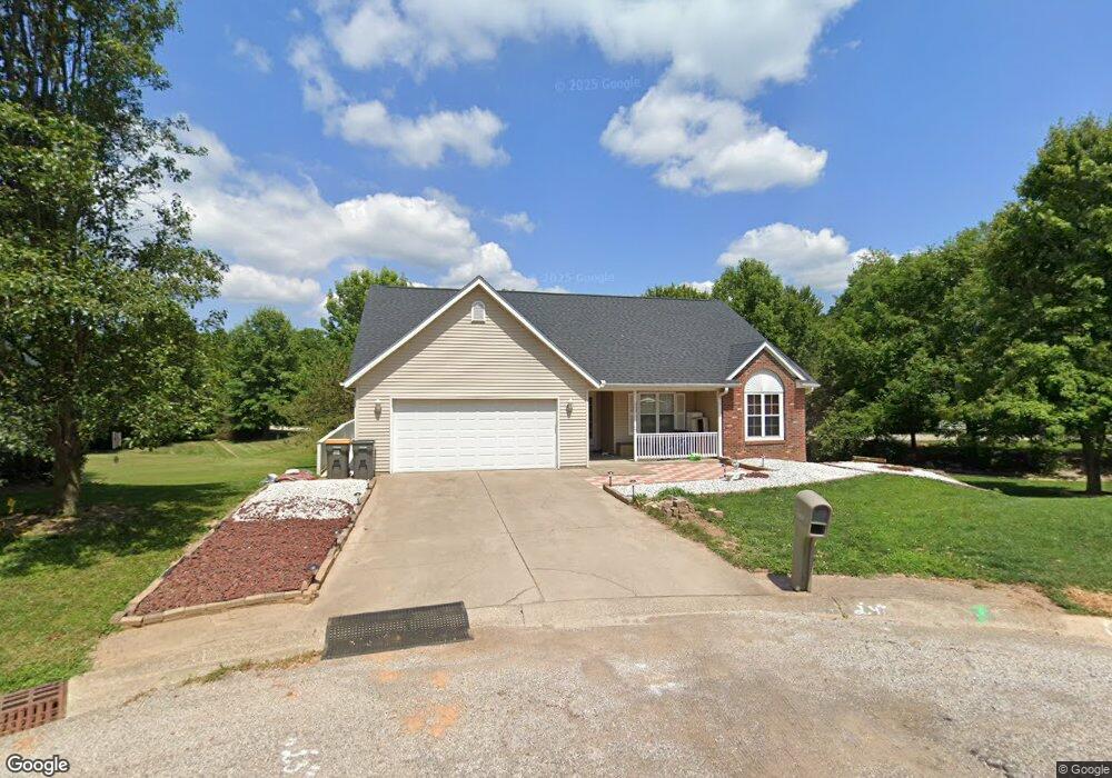 1102 W Yellowood Dr, Bloomington, IN 47408 - photo 1