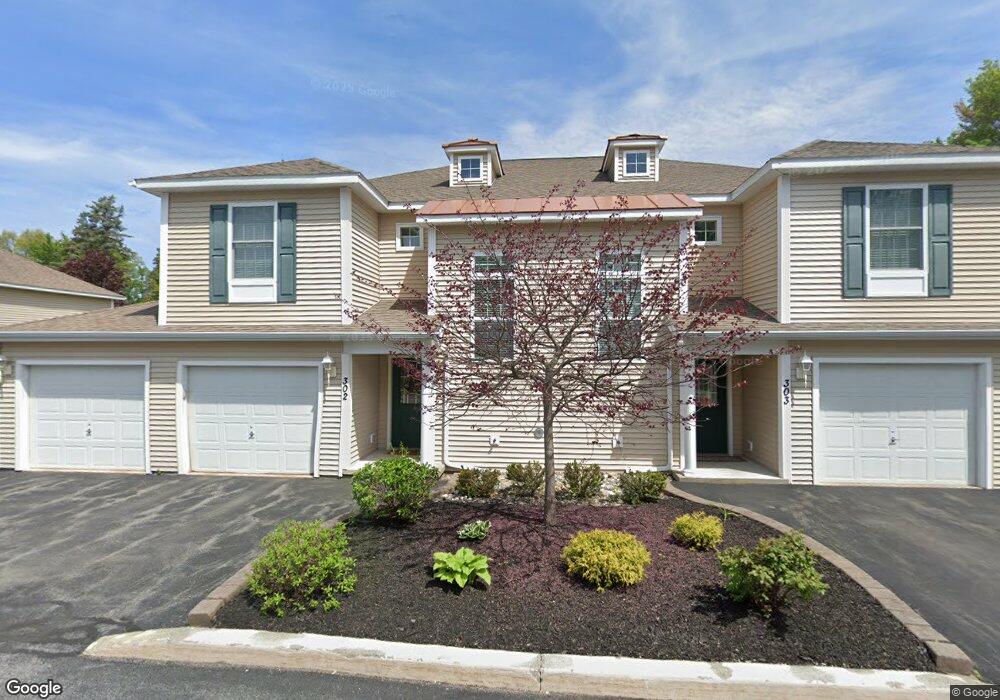 302 Royale Ct, Troy, NY 12180 - photo 1