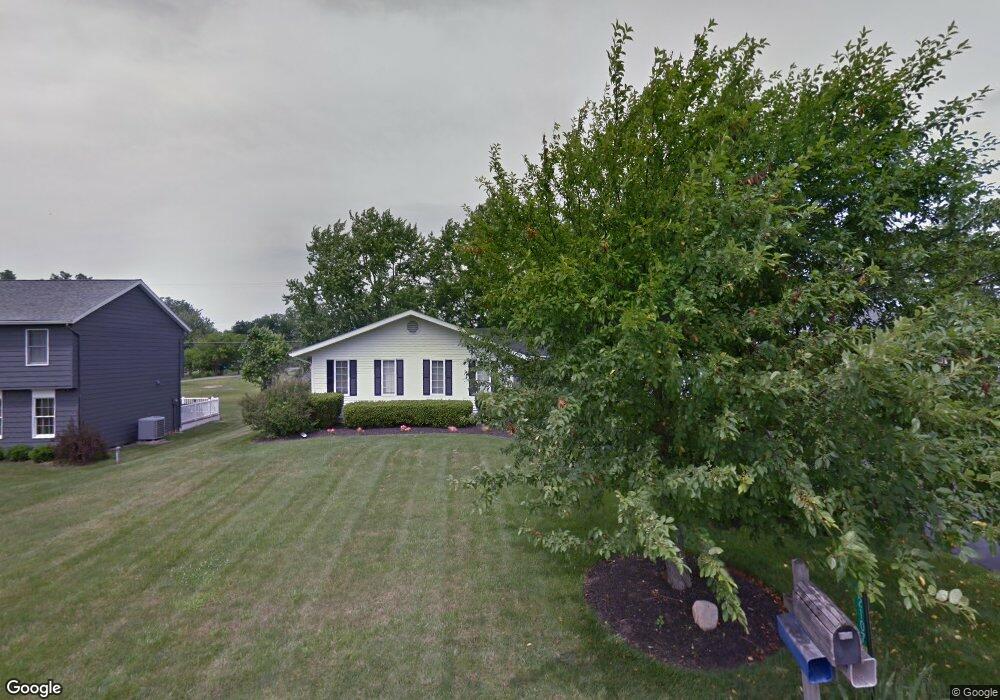 12107 Pamela Dr, Kenton, OH 43326 - photo 1