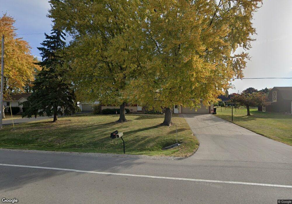 N9606 N Coop Rd, Appleton, WI 54915 - photo 1