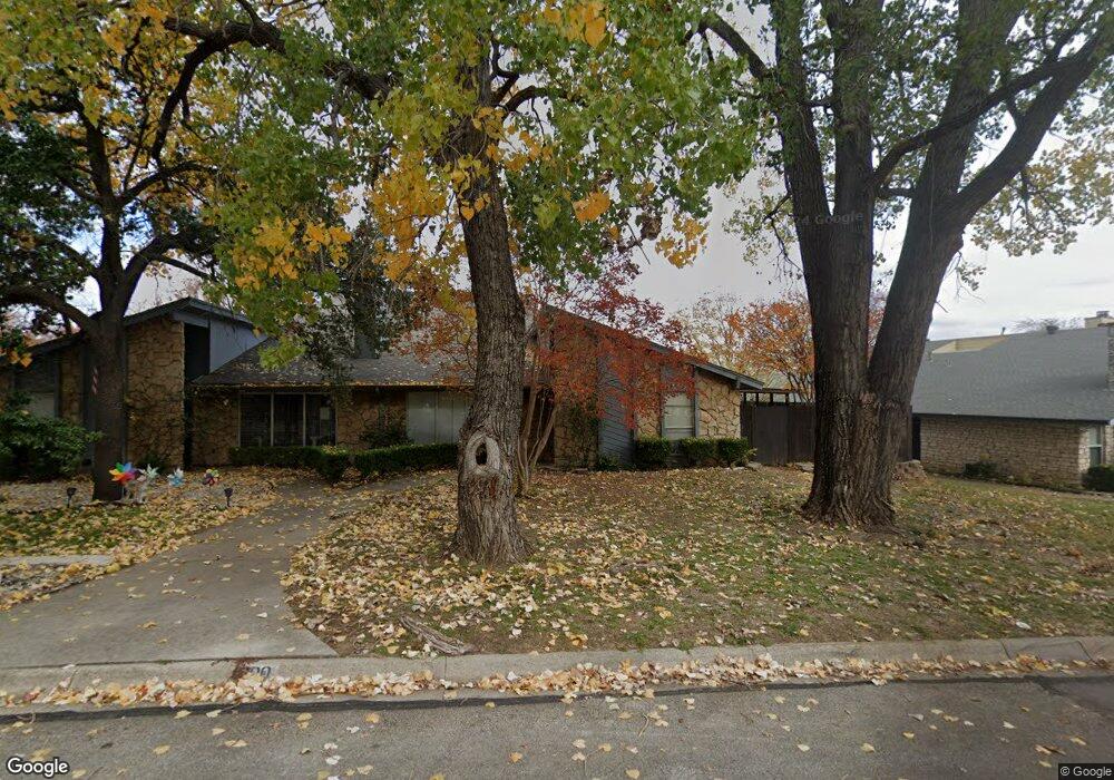 200 Hollyhill Ln unit 202, Denton, TX 76205 - photo 1