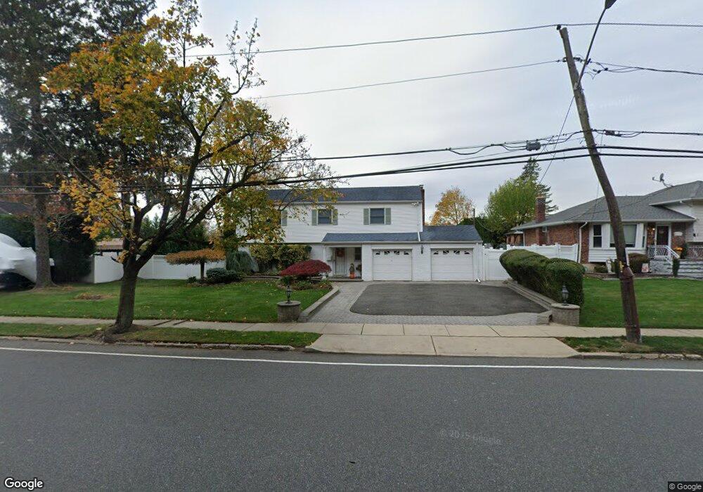 3 Plainview Rd, Bethpage, NY 11714 - photo 1