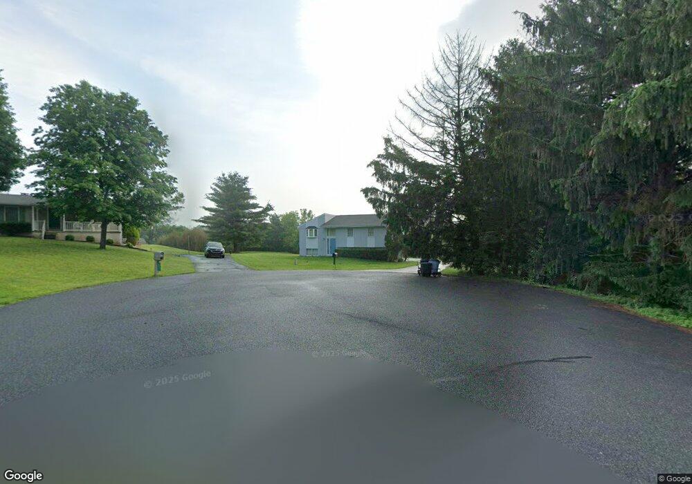 1532 Lakeside Rd, Pennsburg, PA 18073 - photo 1