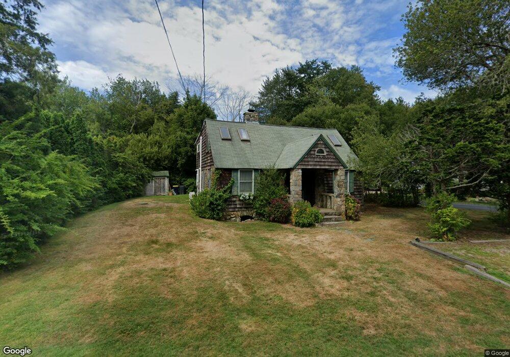 1 Mohawk Trail, Narragansett, RI 02882 - photo 1