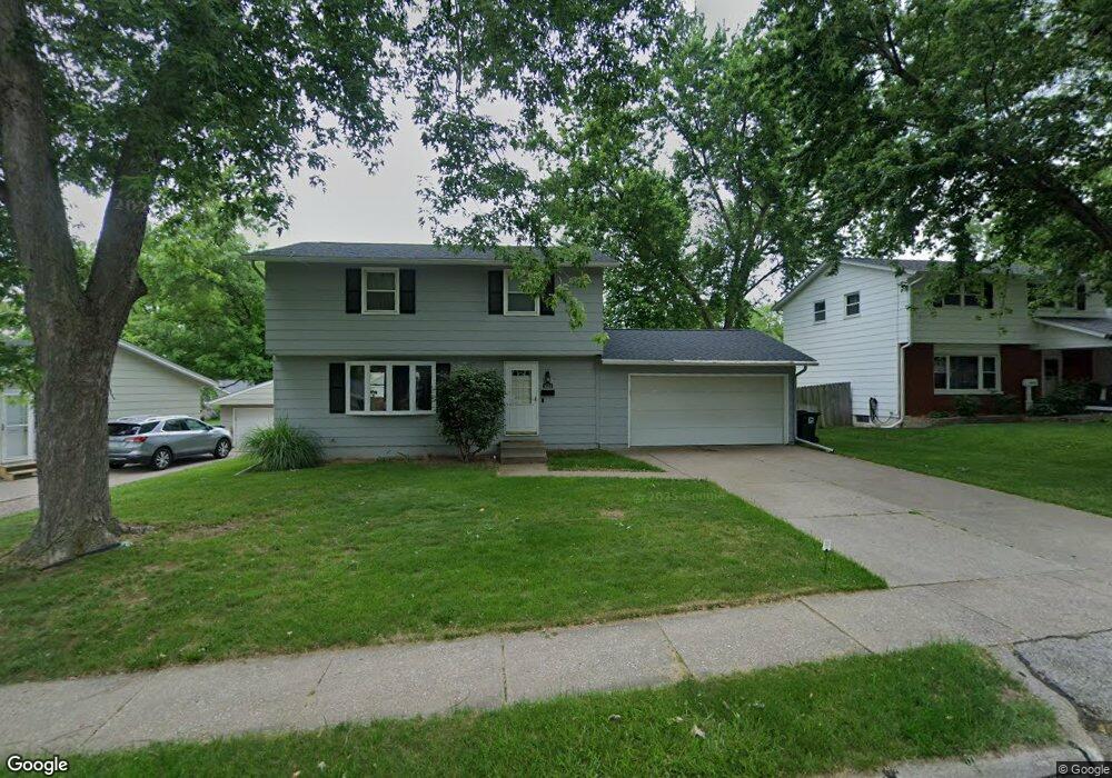 4524 Sheridan St, Davenport, IA 52806 - photo 1