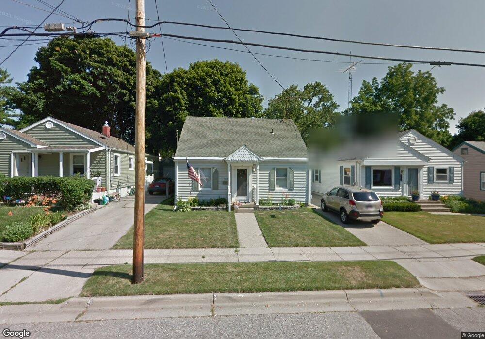 1128 Woodbine Ave, Lansing, MI 48910 - photo 1
