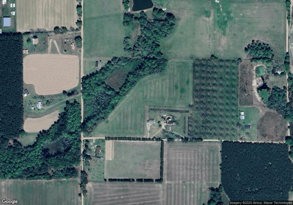 692 Flood Rd, Baxley, GA 31513 - photo 1