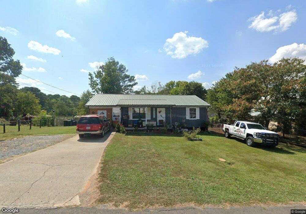 186 Clinton Ave, Chatsworth, GA 30705 - photo 1