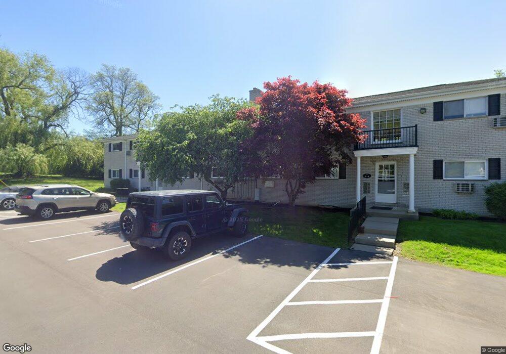 100 E Hickory Grove Rd unit D4, Bloomfield Hills, MI 48304 - photo 1