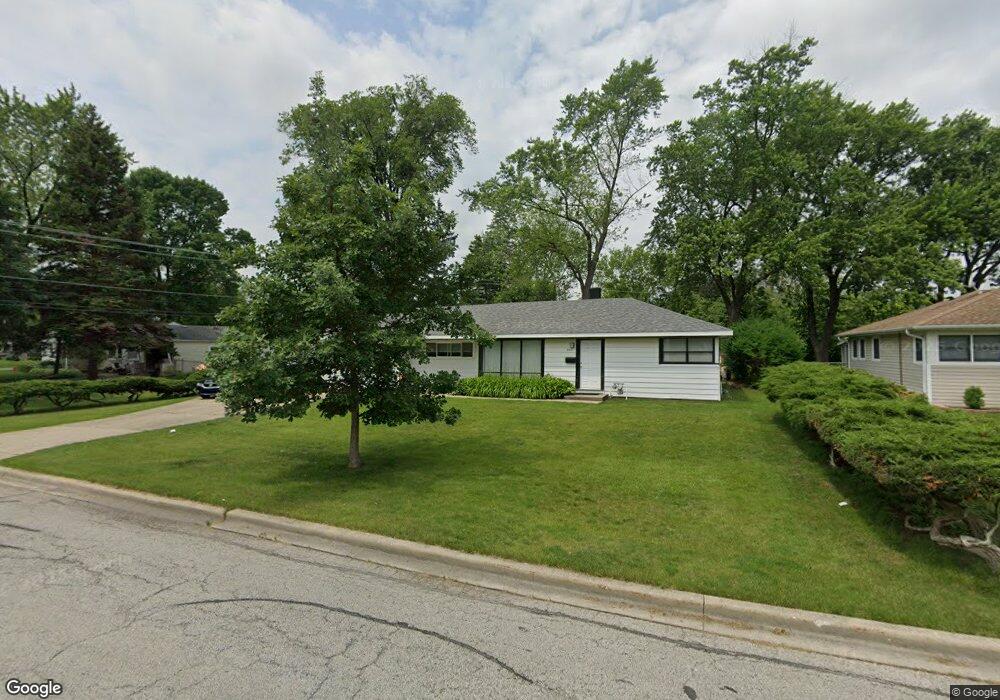 2411 Robin Ln, Rolling Meadows, IL 60008 - photo 1