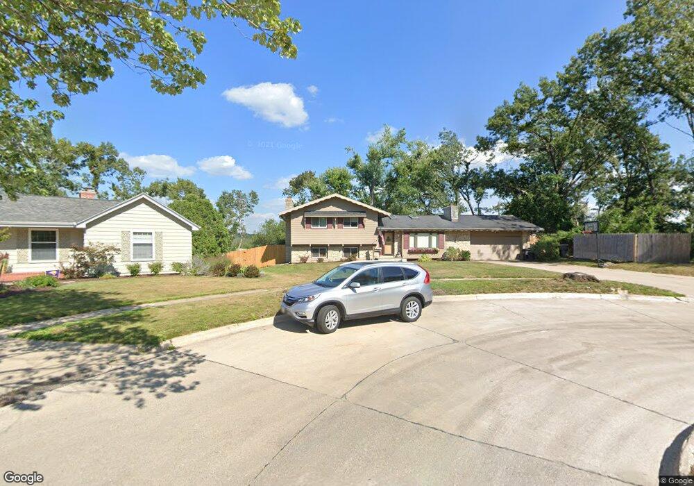 3720 Random Rd SE, Cedar Rapids, IA 52403 - photo 1