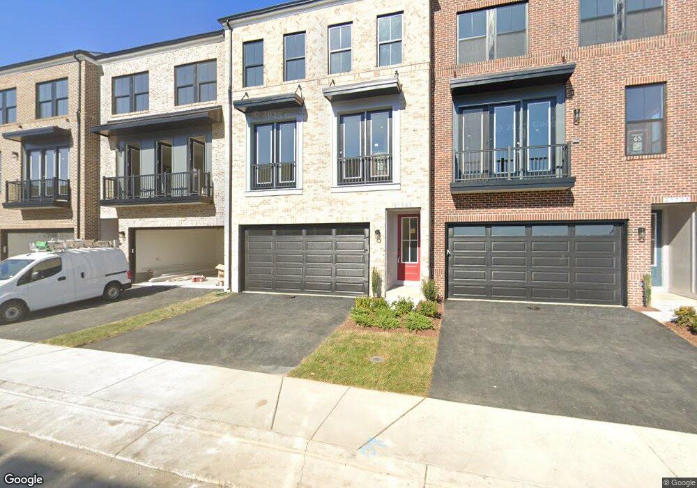 21725 Charing Cross Terrace, Ashburn, VA 20148 - photo 1