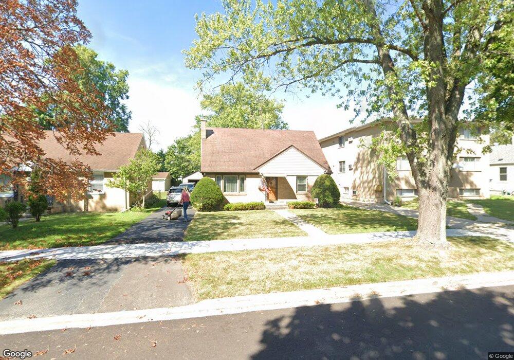 812 N Berwick Blvd, Waukegan, IL 60085 - photo 1