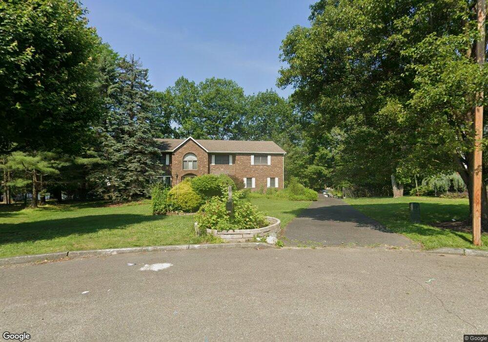 8 Hobbs Ct, Pomona, NY 10970 - photo 1