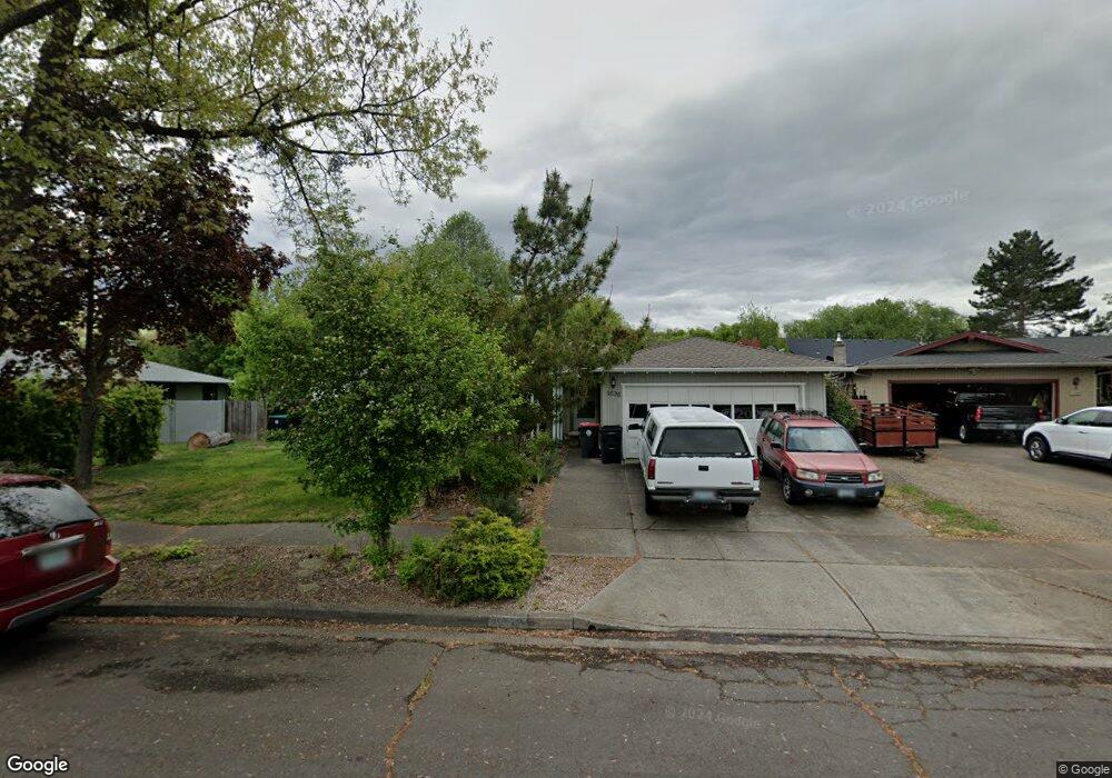 1636 Papago Dr, Medford, OR 97504 - photo 1