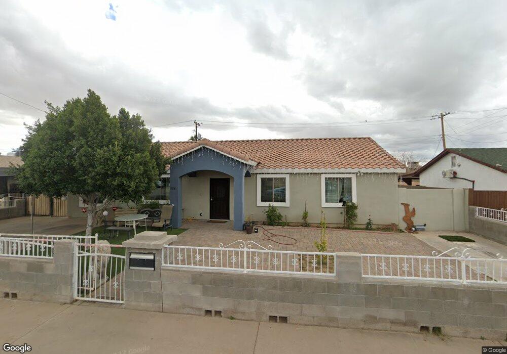 8261 W Piccadilly Rd, Phoenix, AZ 85033 - photo 1