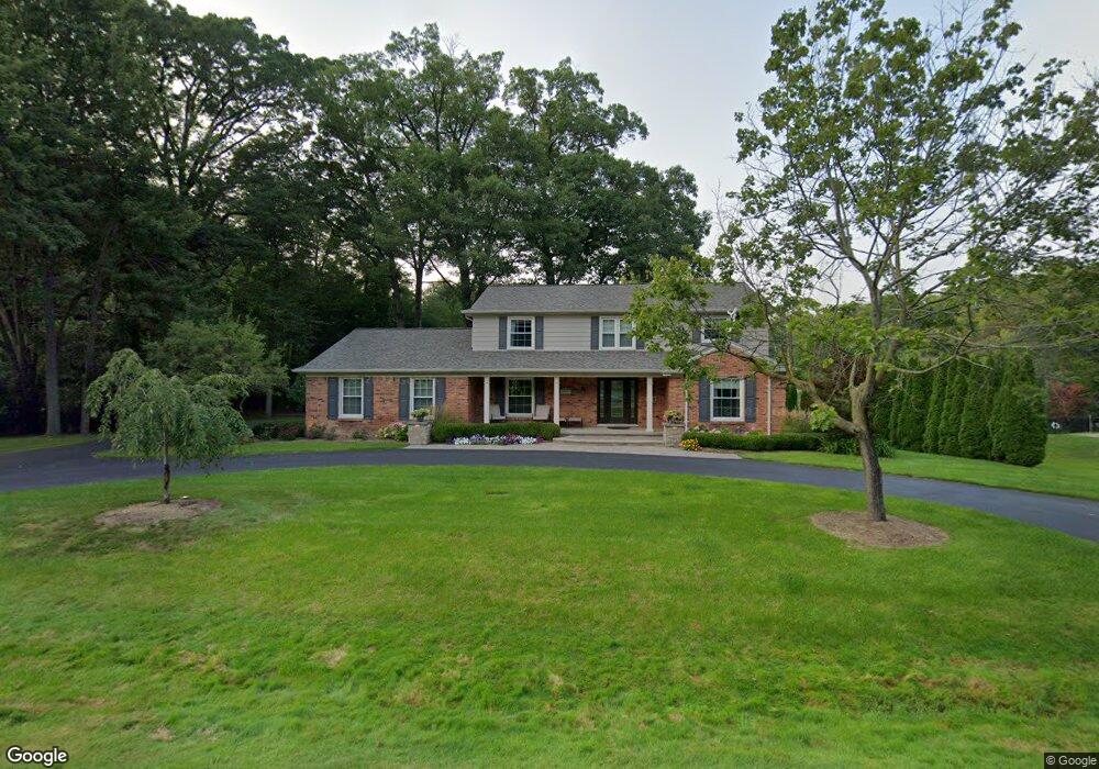 409 Whippers In Ct, Bloomfield Hills, MI 48304 - photo 1