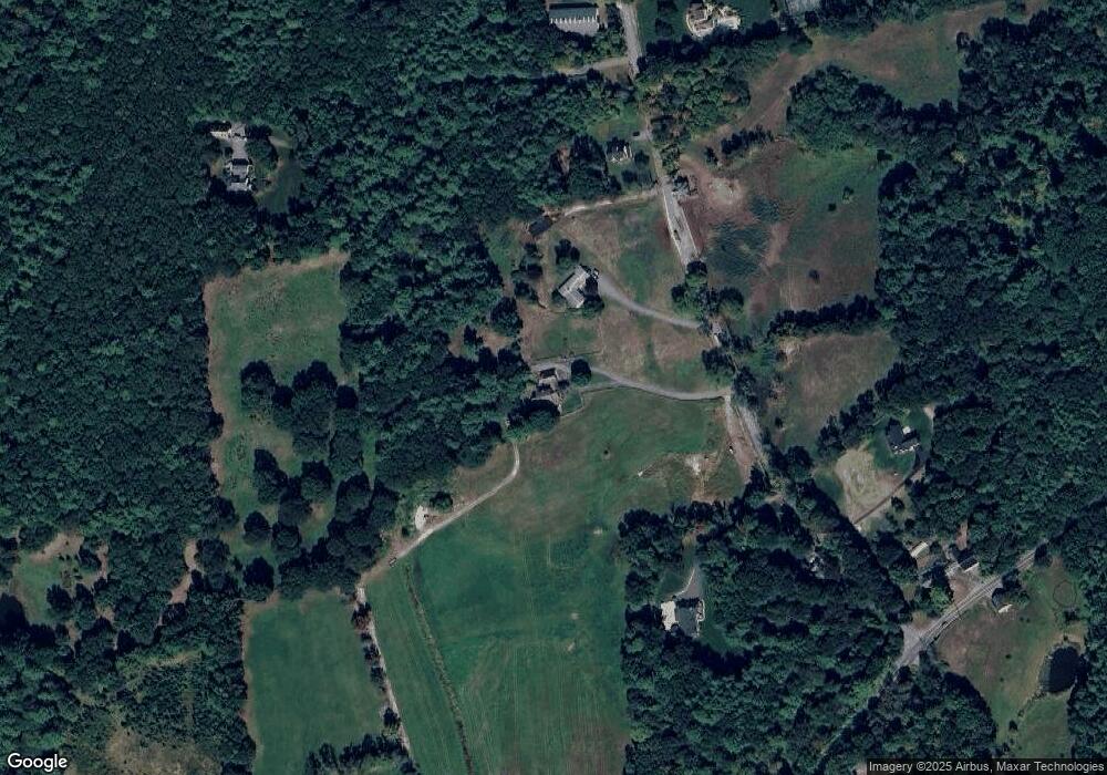 147 Forest St, Dunstable, MA 01827 - photo 1