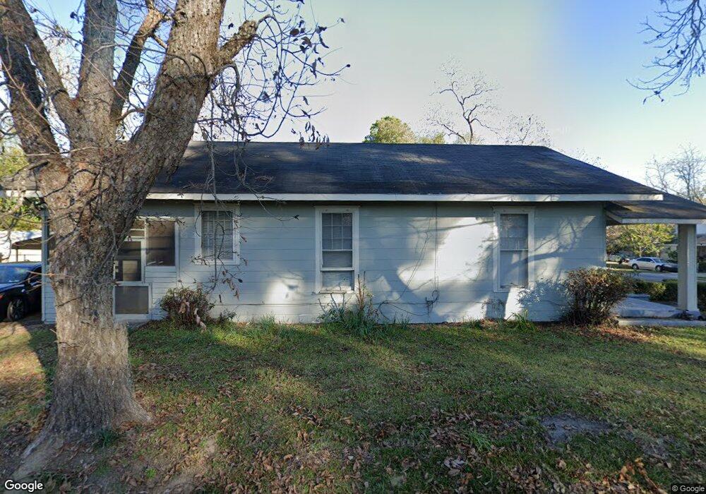 218 N Lee St, Fitzgerald, GA 31750 - photo 1