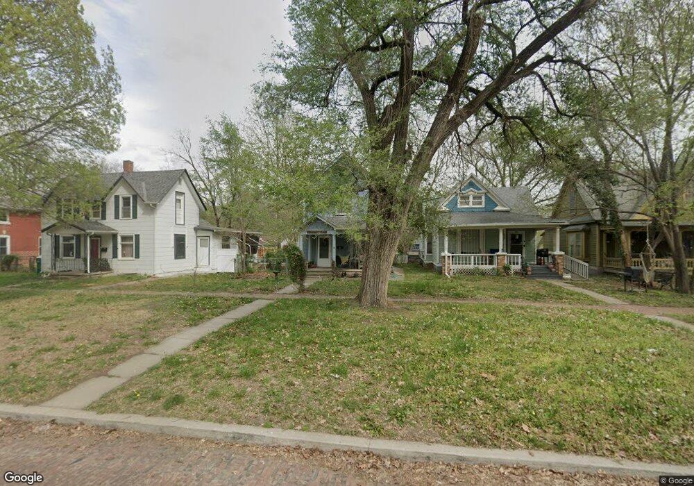 428 SW Clay St, Topeka, KS 66606 - photo 1
