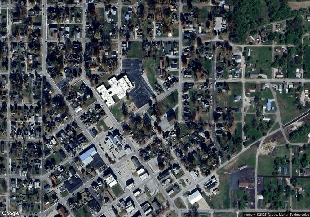 308 E 4th St, Bicknell, IN 47512 - photo 1