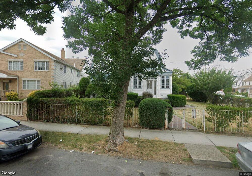 9015 196th St, Hollis, NY 11423 - photo 1