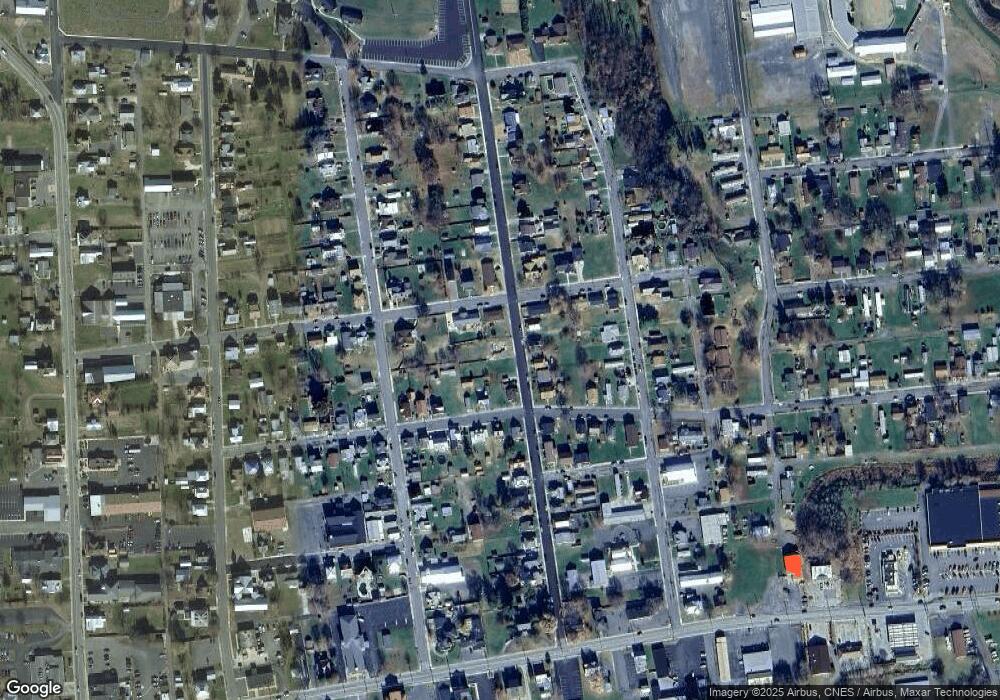 104 Pierpont St, Petersburg, WV 26847 - photo 1