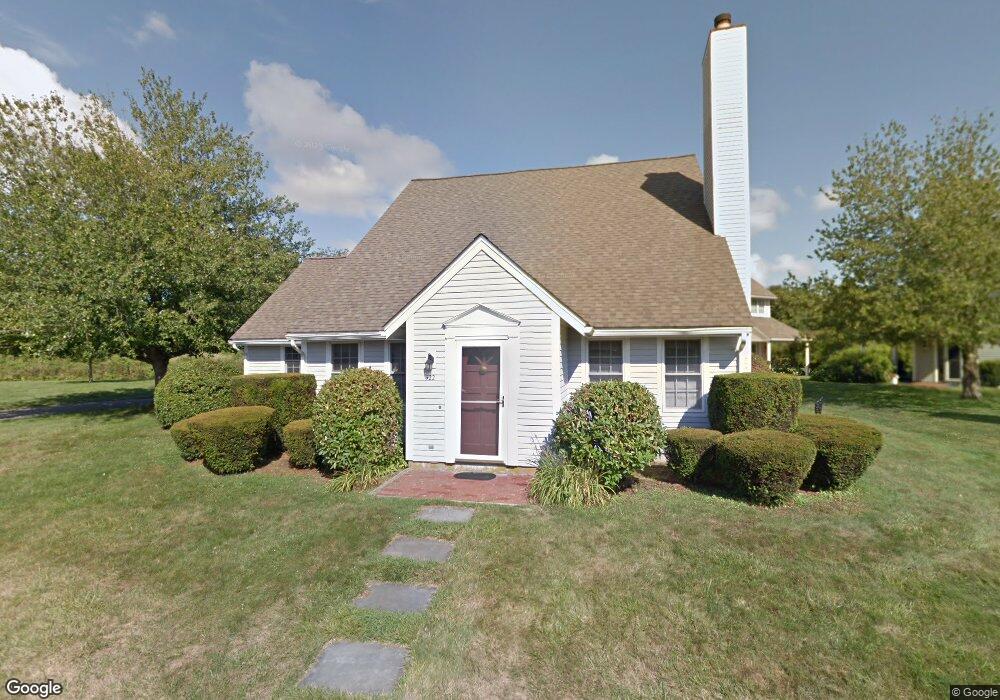 522 Corey Ln, Middletown, RI 02842 - photo 1