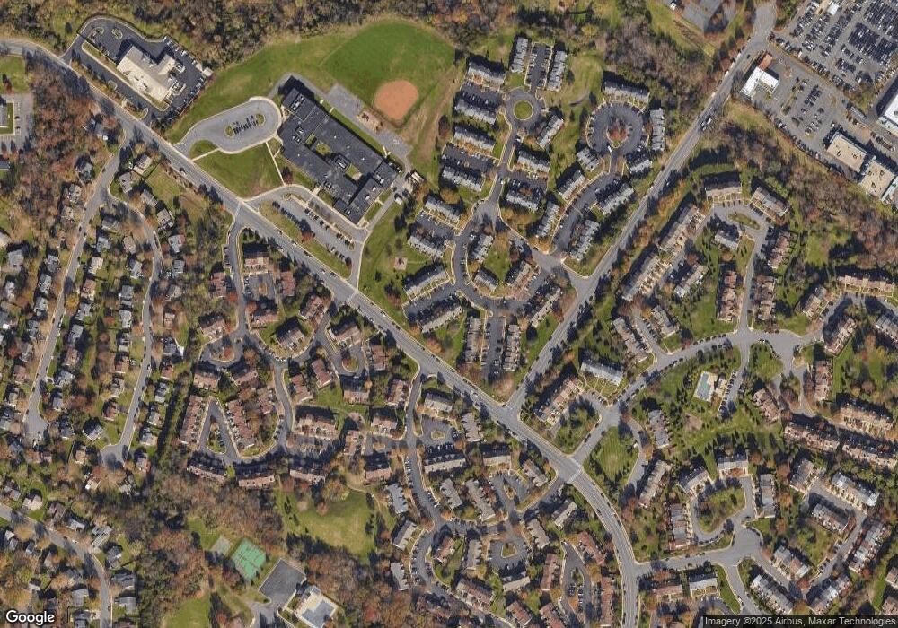 46710 Fielding Terrace unit 42, Sterling, VA 20164 - photo 1