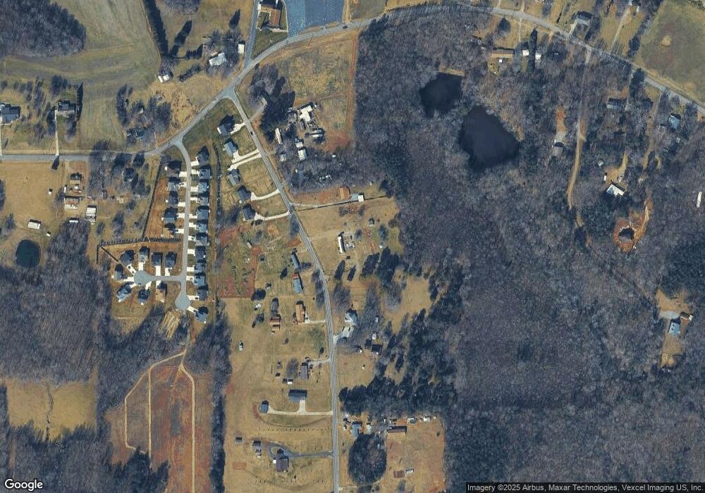 143 Elmwood Rd, Statesville, NC 28625 - photo 1