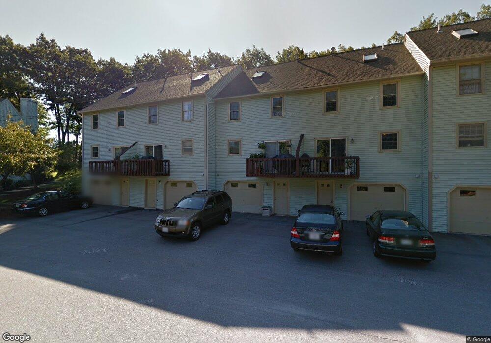 53 Glastonbury Dr unit U112, Nashua, NH 03063 - photo 1