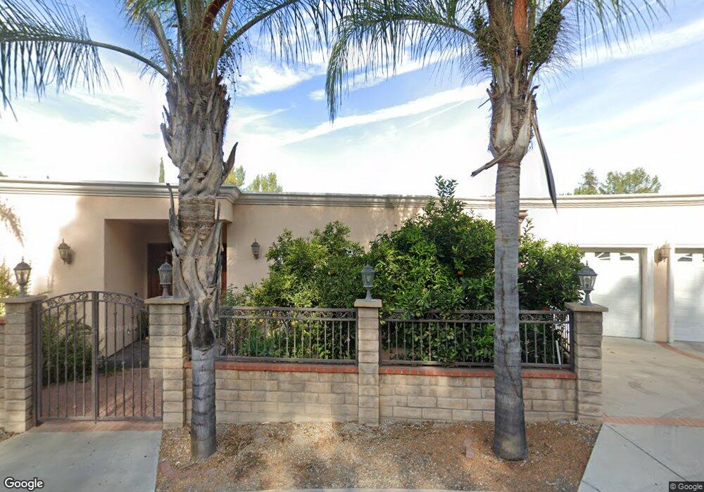 5196 Llano Dr, Woodland Hills, CA 91364 - photo 1