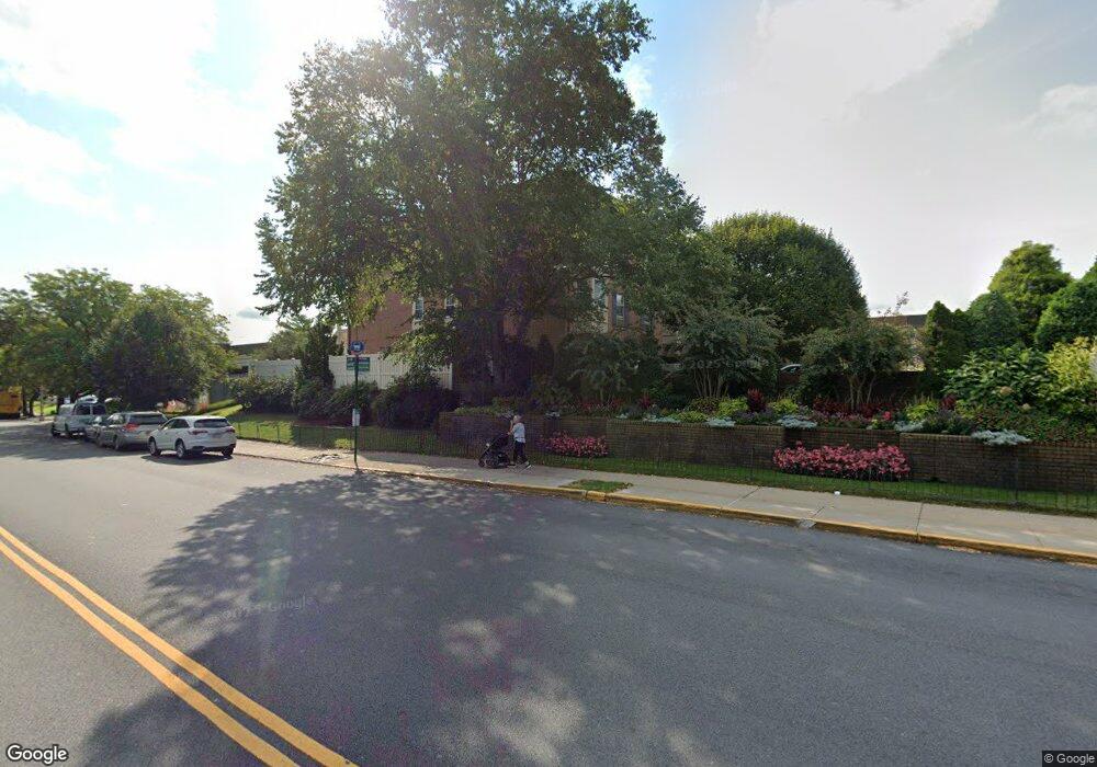 1205 Estates Ln unit 3Fl, Bayside, NY 11360 - photo 1