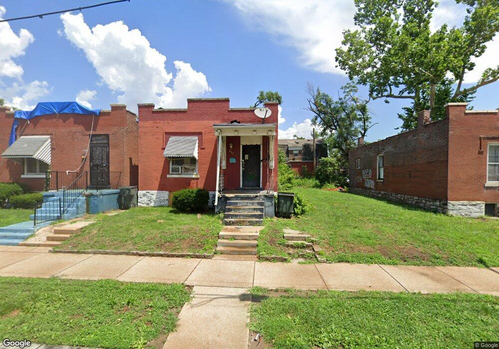 4375 Penrose St, Saint Louis, MO 63115 - photo 1