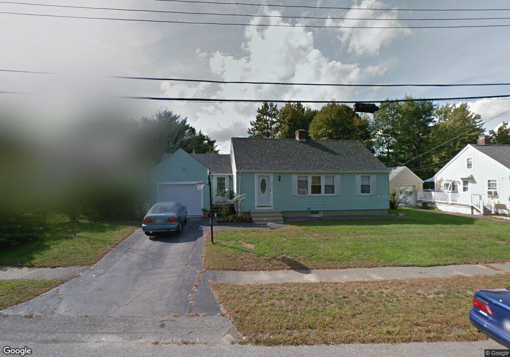 563 Colonial Dr, Portsmouth, NH 03801 - photo 1