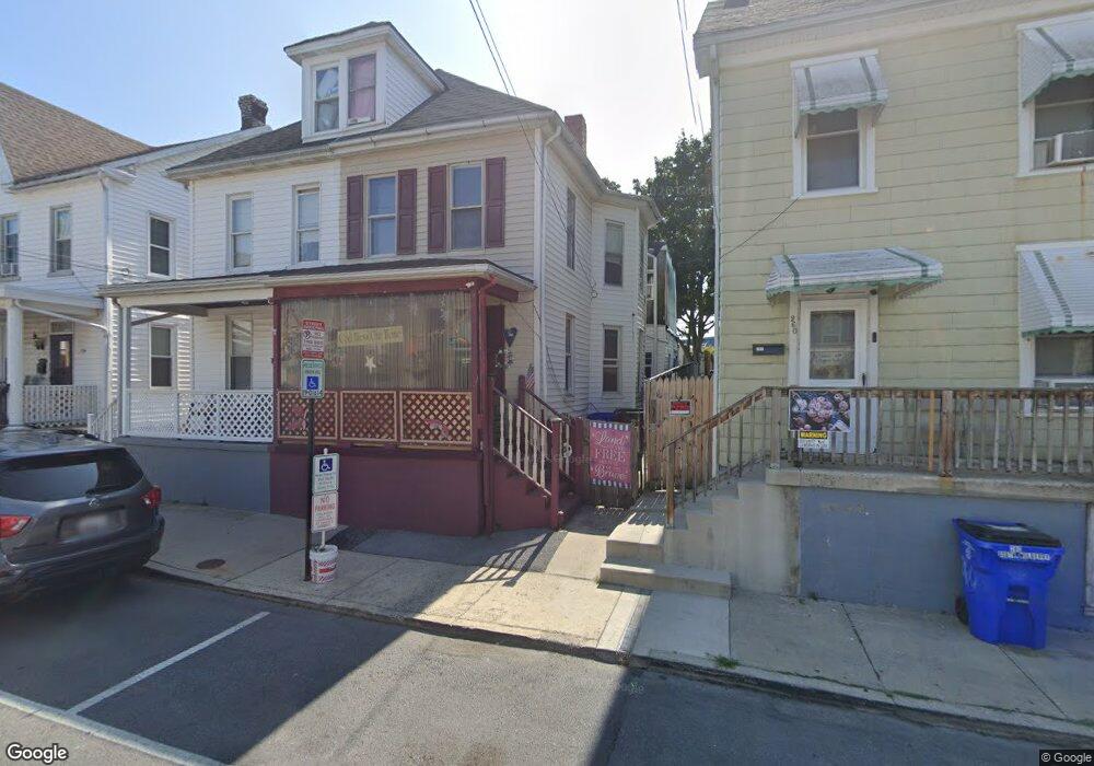 258 S Mulberry St, Hagerstown, MD 21740 - photo 1