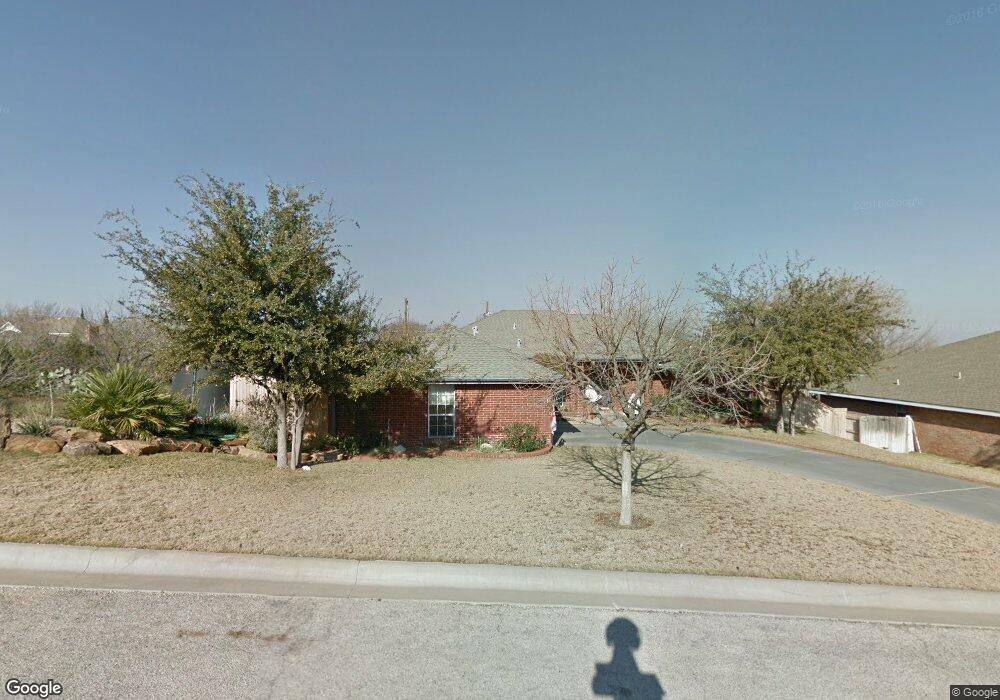 907 Mountain Dr, Big Spring, TX 79720 - photo 1