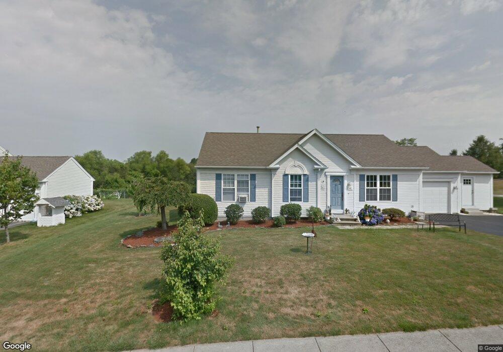 44 Goldenrod Dr, Middletown, RI 02842 - photo 1