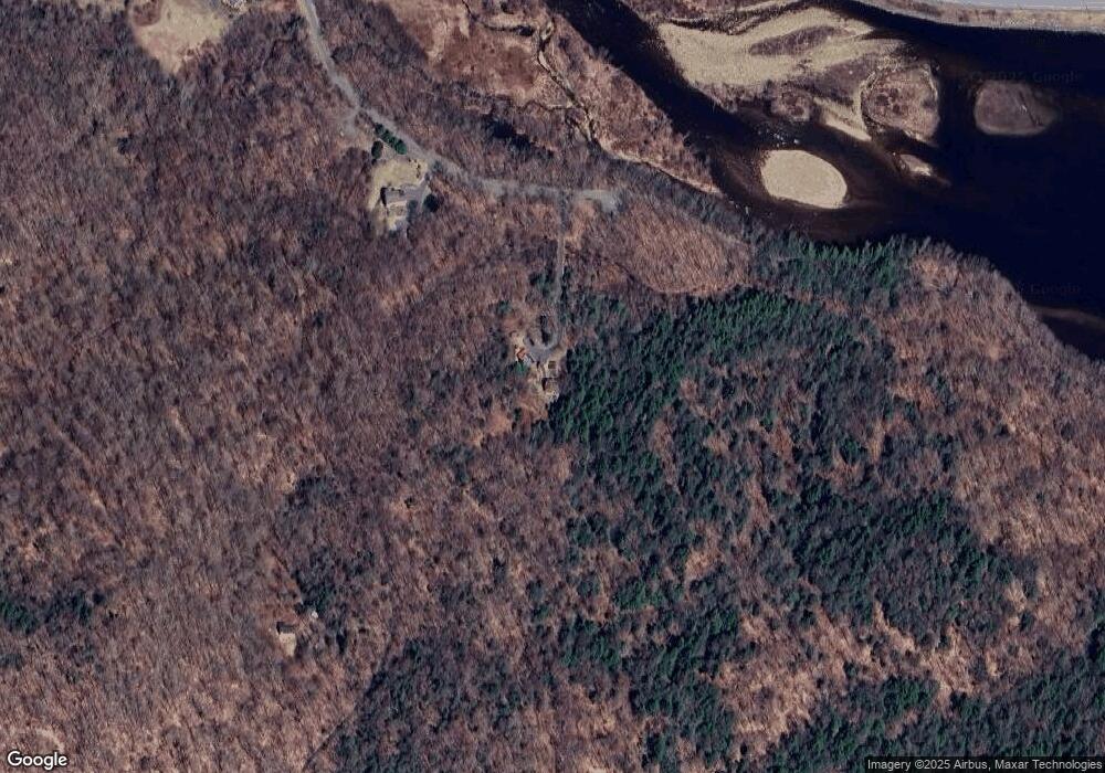 83 Woods Rd, Wilmington, VT 05363 - photo 1