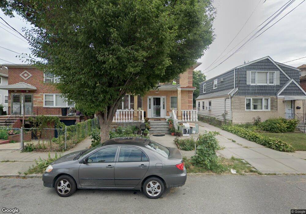 6211 136th St, Flushing, NY 11367 - photo 1