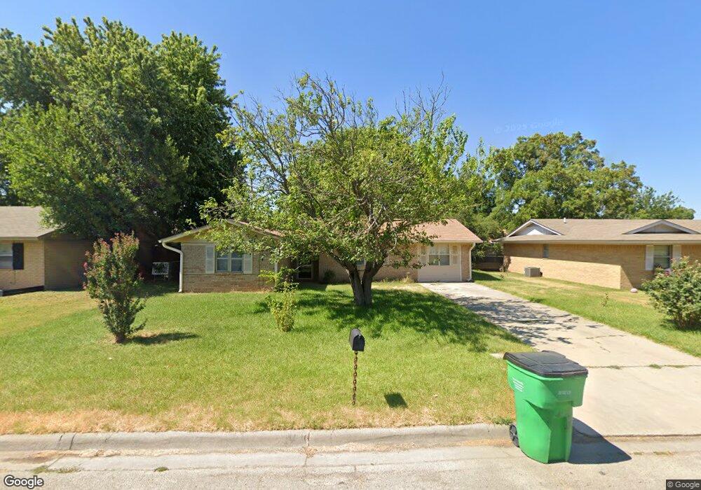 1505 Nila Dr, Gainesville, TX 76240 - photo 1
