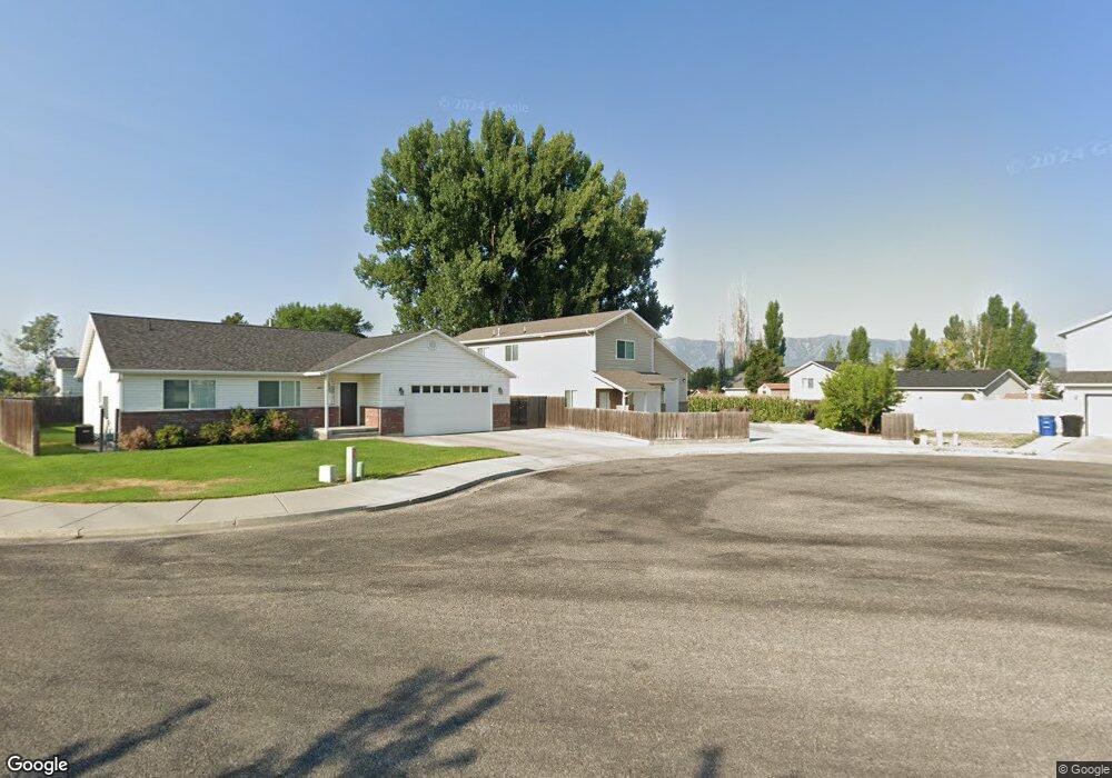 477 Oakwood Dr, Logan, UT 84321 - photo 1