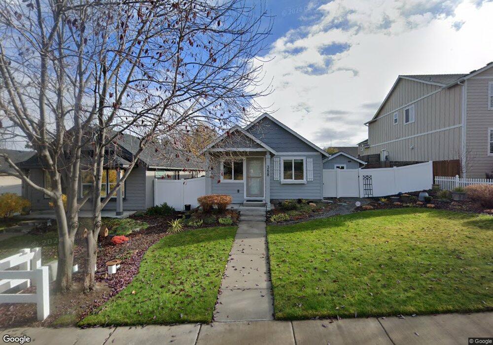 363 SW 33rd Dr, Redmond, OR 97756 - photo 1