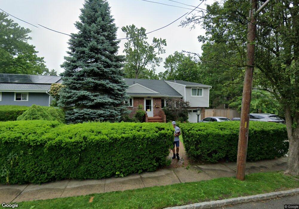 239 Schenck Ave, Great Neck, NY 11021 - photo 1