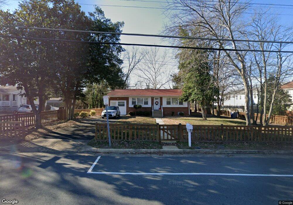 3708 Lacy Blvd, Falls Church, VA 22041 - photo 1