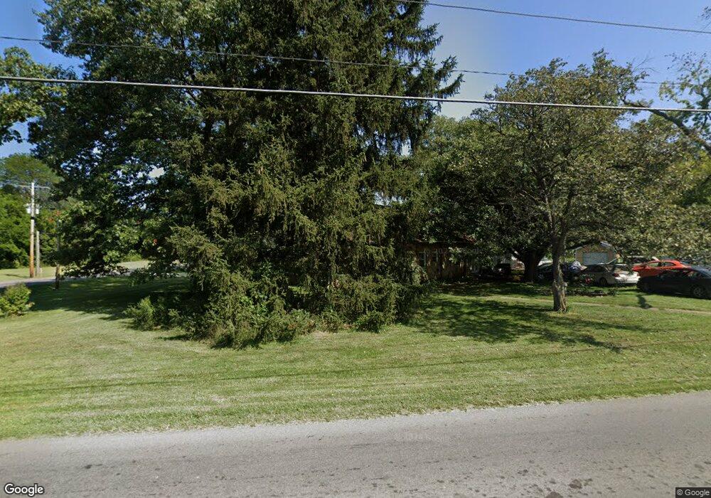 1194 W Bluelick Rd, Lima, OH 45801 - photo 1