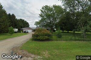 801 S Putnam St, Moweaqua, IL 62550