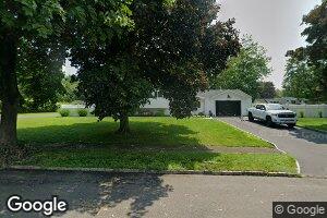 19 Parkway Dr N, Blauvelt, NY 10913