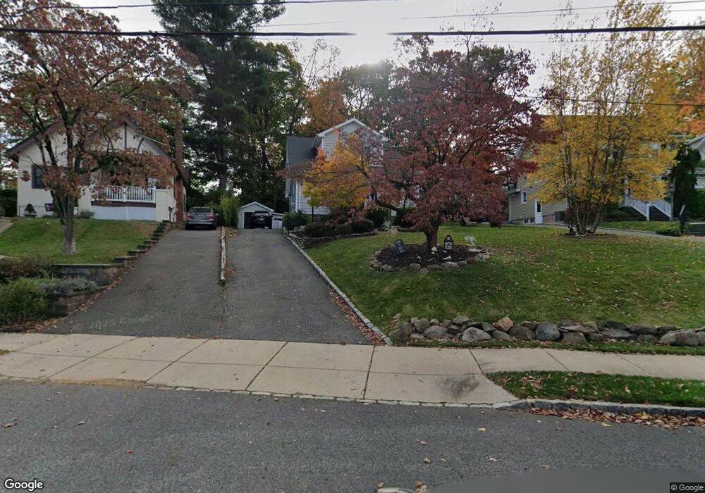 14 Welshman Ct, Caldwell, NJ 07006 - photo 1