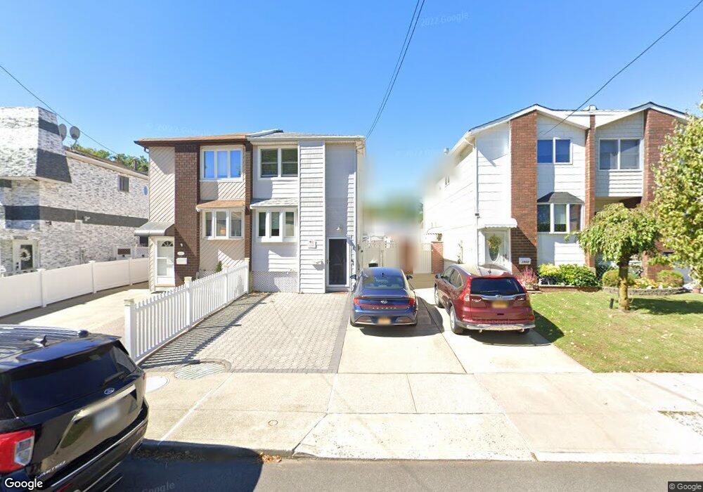 1935 N Railroad Ave, Staten Island, NY 10306 - photo 1